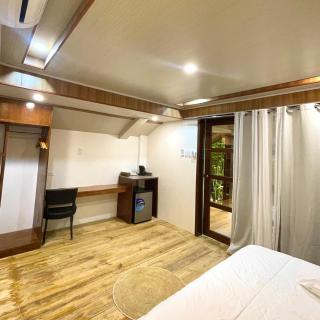 Patrick's on the Beach Resort - 6