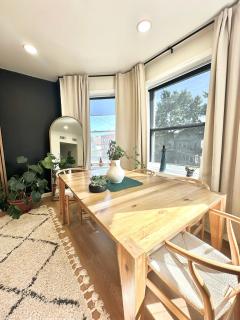 Mid-Century Apartments Minutes to FIFA and EWR airport - 2