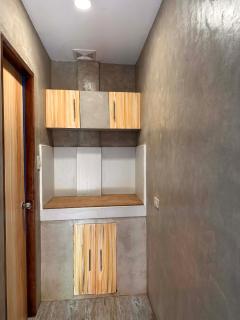 Hillside Station - Fan Room - 01B - 9