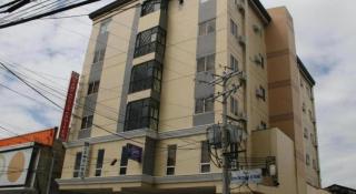 Sampaguita Suites Plaza Garcia - 6