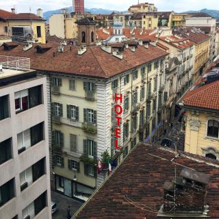 Le Petit Hotel - Turin - 7