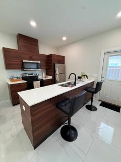 Newly build 2 bedroom 2 bathrooms condo - 7
