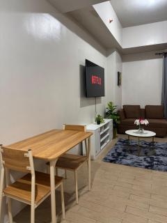 Comfy Studio at 81 Newport across NAIA Terminal 3 C2-7E - 8