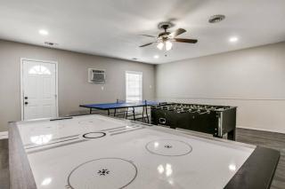 Game House w Pool near Grandscape, Universal Kids - 3