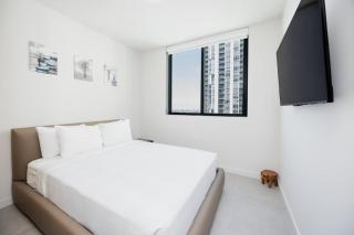 34th Floor Luxurious 1BR - Epic View & Top Location - 5