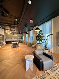 34th Floor Luxurious 1BR - Epic View & Top Location - 2