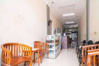 RedDoorz near Universitas Merdeka Malang 2 - 5