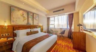 James Joyce Coffetel Kunming Railway Station Huancheng Nan Road Metro Station - 1