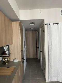 Lux Studio on 36th floor Rooftop Pool Prime Area - 2