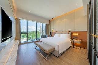Holiday Inn Zhuhai City Center by IHG - Zhuhai - 1