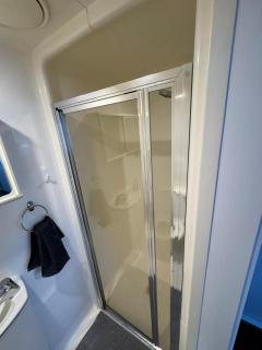 Central 2BR on King William - 1