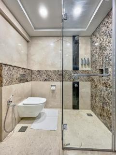 GoSavvy Executive Residences - Three Bedroom - 8