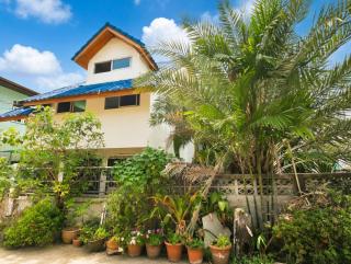 Spacious 70sqm Jungle Loft Peaceful Green Escape - 7