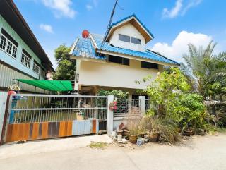 Spacious 70sqm Jungle Loft Peaceful Green Escape - 6