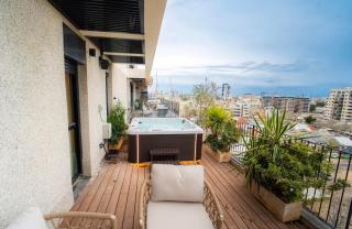 Luxury 4BR Penthouse - 9