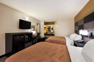 Quality Inn Johnson City I-26 exit 17 - 7