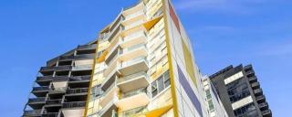 Stylish Designer Stay in Sth Yarra & Balcony Views - 8