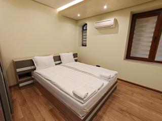 Chan Krum Apt with Sauna & Jacuzzi in City Center - 2