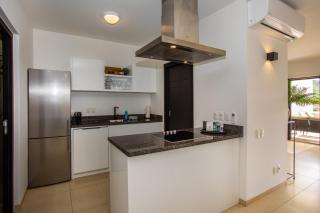 One-Bedroom Ocean View Apartment at Blue Bay Greenview - 6