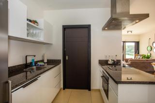 One-Bedroom Ocean View Apartment at Blue Bay Greenview - 5