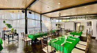 White Breeze Palawan Boutique Hotel - 1