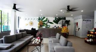 Green Oasis Hotel - 9