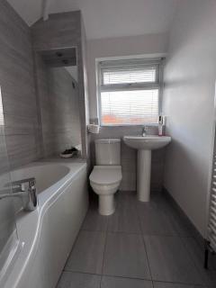 3 bedroom home from home - 8