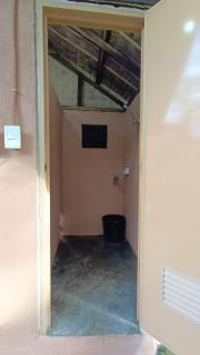 Tony's country glamping chalet with private bathroom - 4