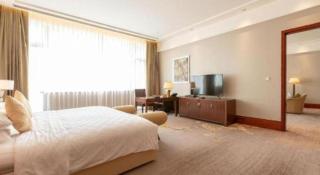 Suzhou Jinji Lake Grand Hotel - 8