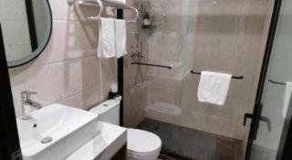 GreenTree Inn Jiangsu Xuzhou Western 3rd Ring Road Xiyuan Express Hotel - 1