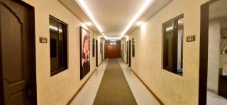Dancenter Airport Hotel - Grey Hotel - Pampang - 8