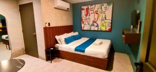 Dancenter Airport Hotel - Grey Hotel - 3