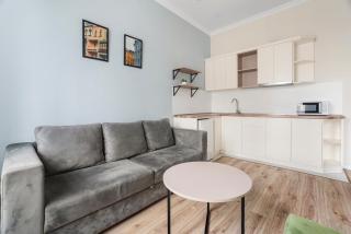 Cozy Modern Apartment in City Center - 9