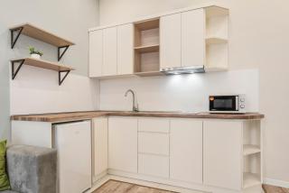 Cozy Modern Apartment in City Center - 6