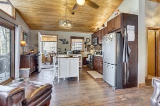 Peaceful Nature Retreat with Hot Tub in Eastern WV! - 3