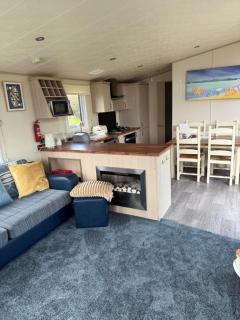 Enzos palace- St Margaret's Holiday Park - 1