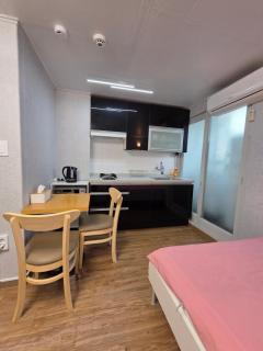 Forêt Guest House Gangnam - 8