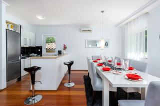 Villa Ester - Private Pool Escape for 8 - Happy Rentals - 6