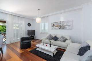 Villa Ester - Private Pool Escape for 8 - Happy Rentals - 5