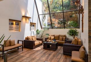 Glass River Retreat by Alaya Stays 4-BHK Riverside Getaway with Private Pool, Lakeside Sit-Out & Lounge Area Near Aluva Railway & Metro Station - 0