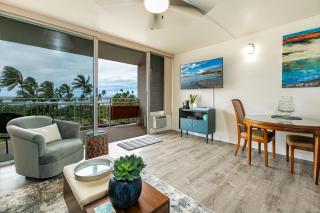 Island Surf #502 Great Location, Ocean View, Across from Kalama Park, A/C - 7