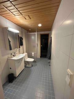 Two-bedroom apartment with lake view incl parking space - 1