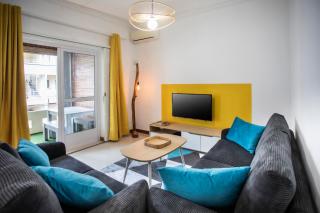 Walk to Beach Stylish two-bedroom in Pereybere - 0