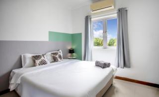 Walk to Beach Stylish two-bedroom in Pereybere - 6