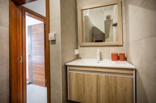 Walk to Beach Stylish two-bedroom in Pereybere - 2