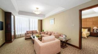 Chinflux Mandarin Hotel - 7