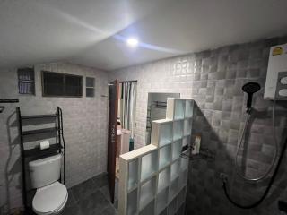 The Green House Homestay Phuket - 8