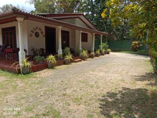 New Olina Gest and Restaurant - 1