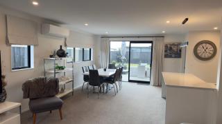 Home away from Home -Lincoln Retreat - 1