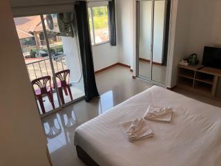 Silver Oaks Hotel - 3